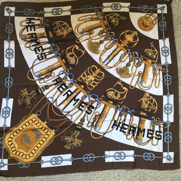 Authentic Cliquetis HERMÈS PARIS silk scarf Italy - Picture 16 of 16